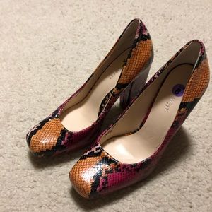 Multi colored faux snakeskin pumps
